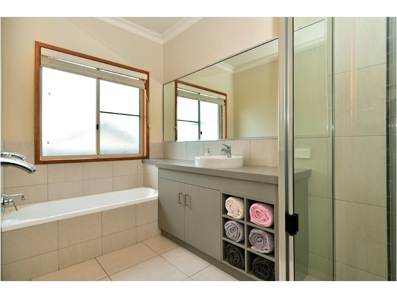 16 Kingfisher Street, Rangeville QLD 4350