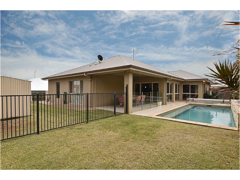 16 Kingfisher Street, Rangeville QLD 4350