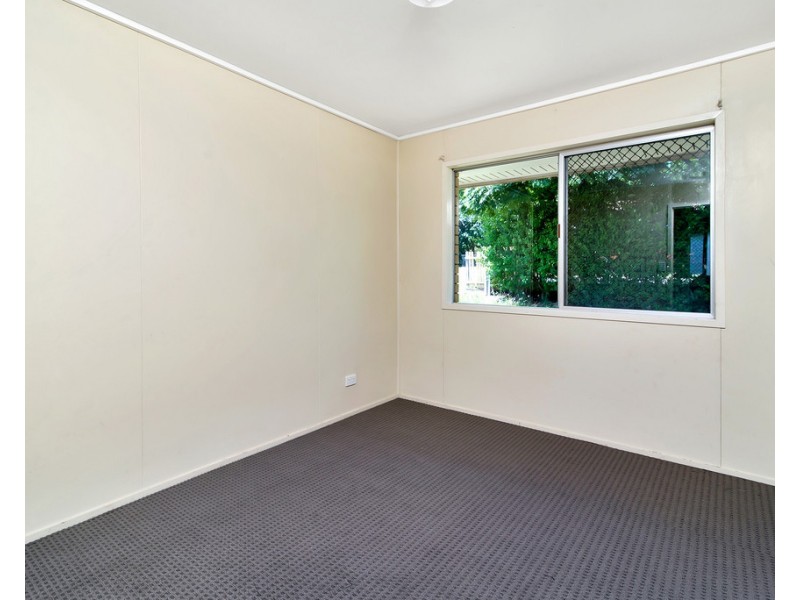 7 Kenora Court, Rockville QLD 4350