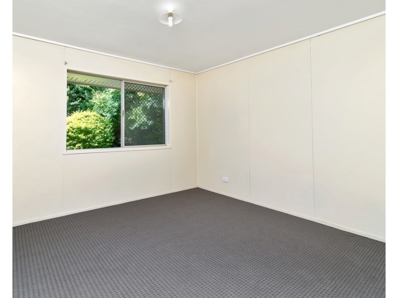 7 Kenora Court, Rockville QLD 4350