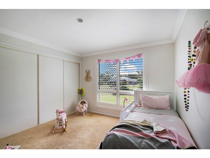 13 Denaid Street, Highfields QLD 4352