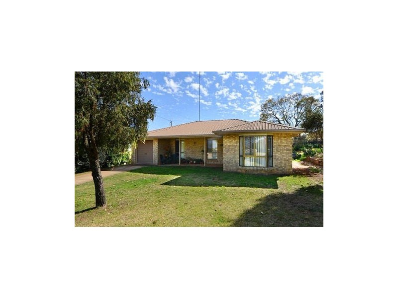 25 Redwood Street, Newtown QLD 4350