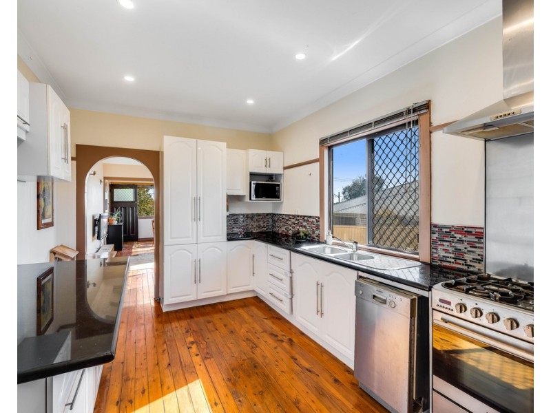 32 Haig Street, South Toowoomba QLD 4350