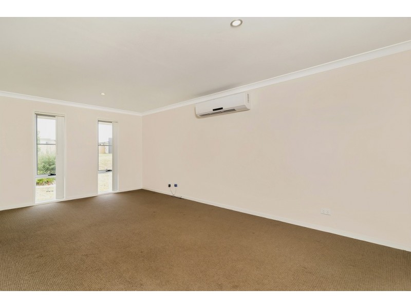 22 Cashmore Street, Wyreema QLD 4352
