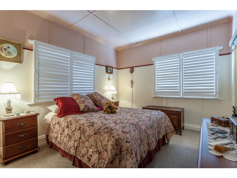 10 Northland Street, Newtown QLD 4350