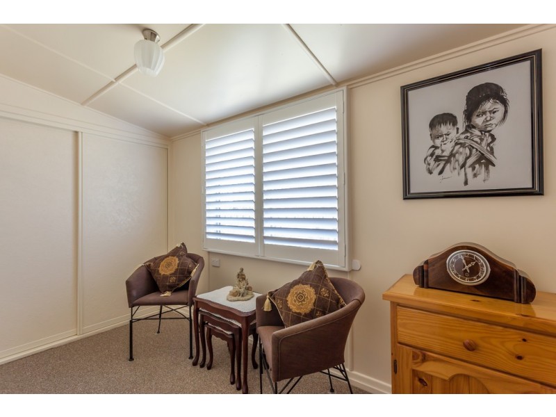 10 Northland Street, Newtown QLD 4350