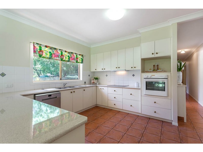 18 Michele Avenue, Highfields QLD 4352