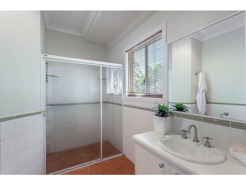 18 Michele Avenue, Highfields QLD 4352