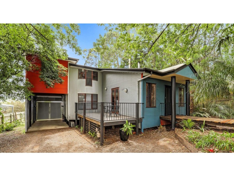 13 Mary Street, Mount Lofty QLD 4350