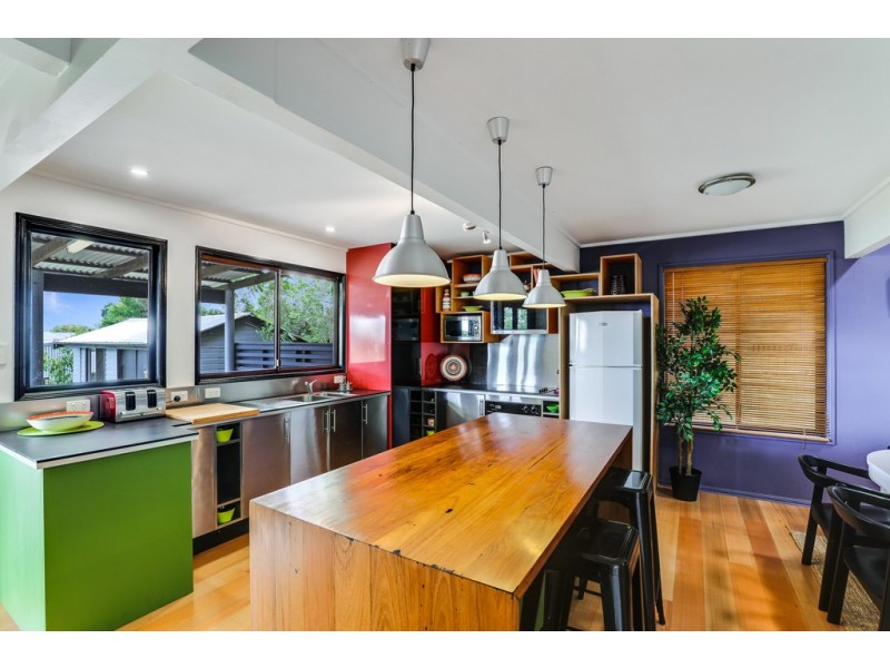 13 Mary Street, Mount Lofty QLD 4350