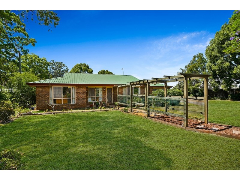 44 Kuhls Road, Highfields QLD 4352