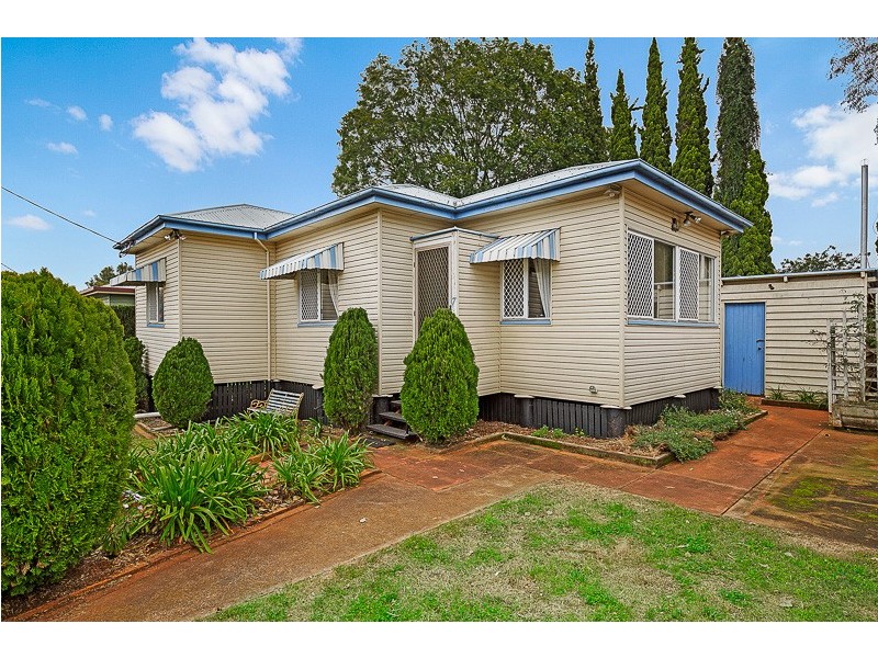 7 Boland Street, North Toowoomba QLD 4350