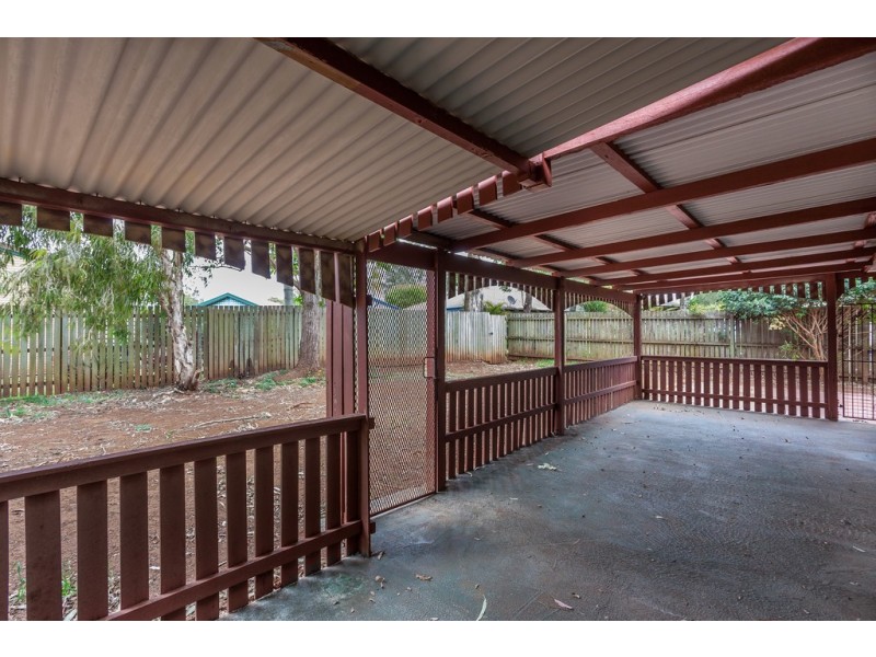 2 Kenora Court, Rockville QLD 4350