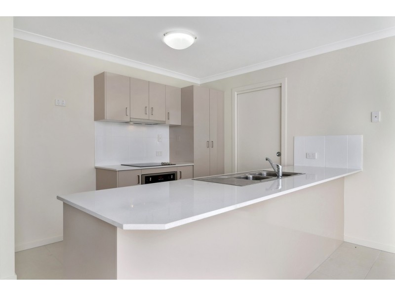20 Monarch Street, Meringandan West QLD 4352