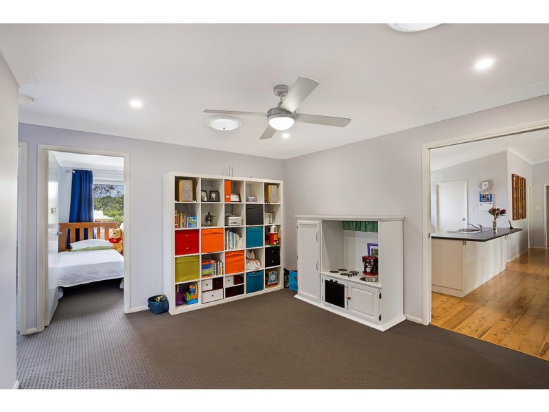 27 Settlers Drive, Gowrie Junction QLD 4352