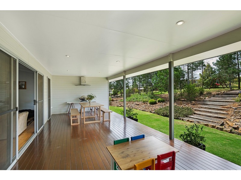 27 Settlers Drive, Gowrie Junction QLD 4352