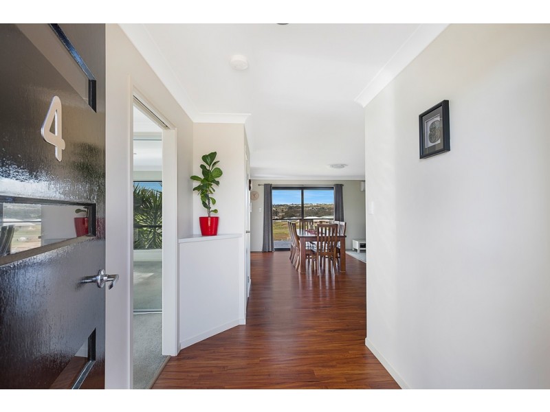 4 Sawyers Court, Gowrie Junction QLD 4352