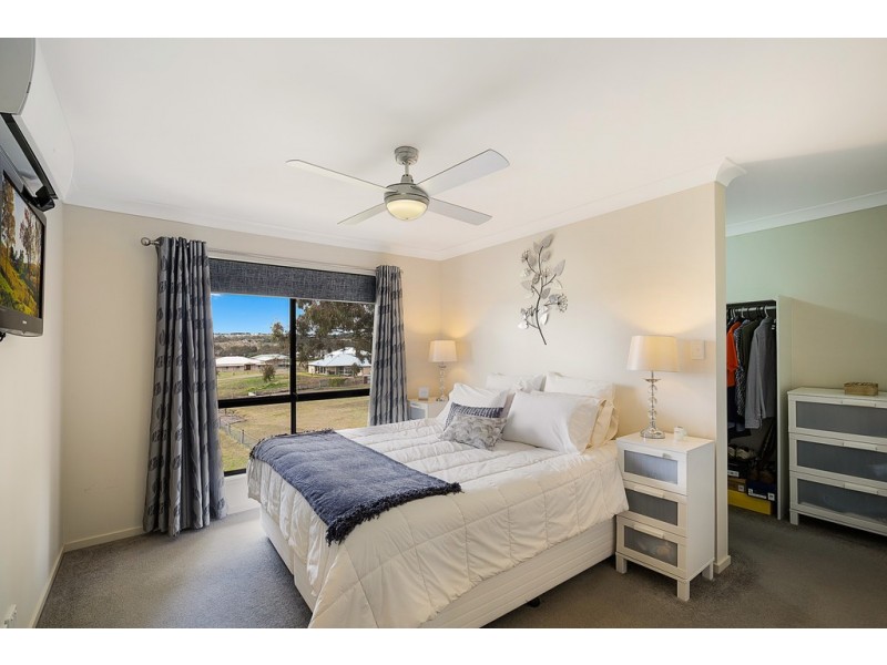 4 Sawyers Court, Gowrie Junction QLD 4352