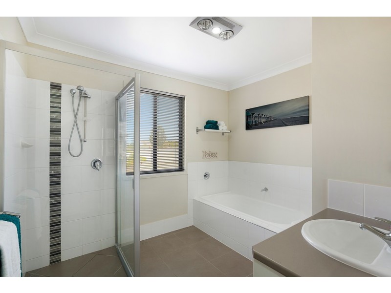 4 Sawyers Court, Gowrie Junction QLD 4352