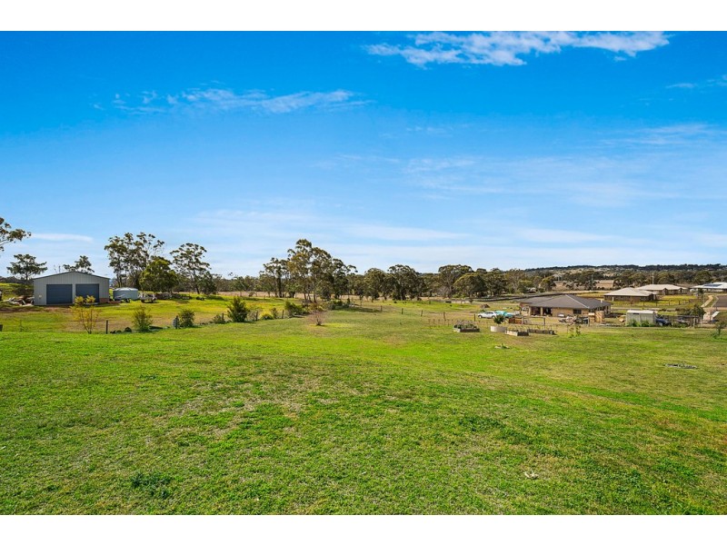 4 Sawyers Court, Gowrie Junction QLD 4352