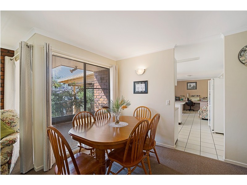 18 Bingara Street, Mount Lofty QLD 4350
