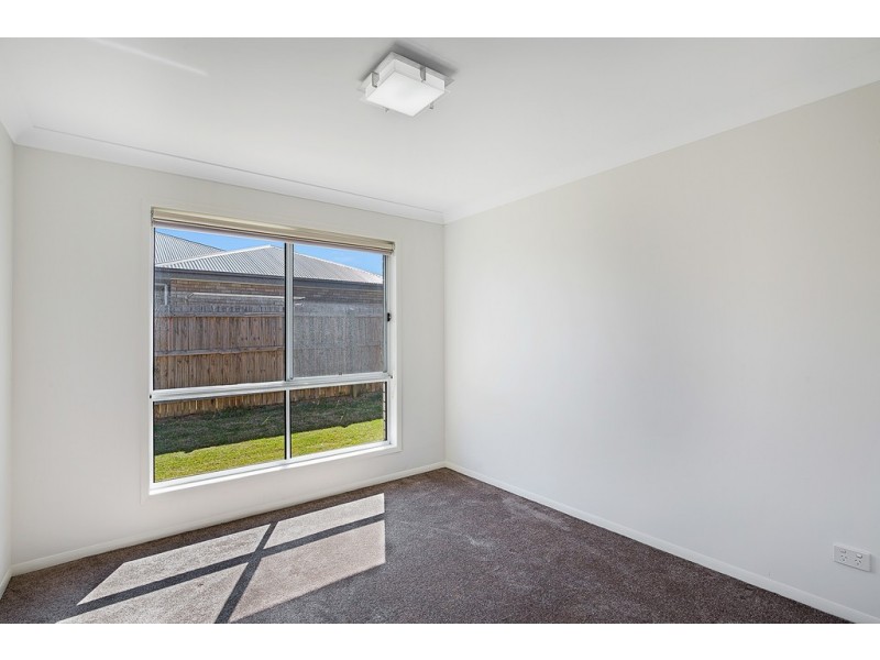 61 Edwin Street, Westbrook QLD 4350