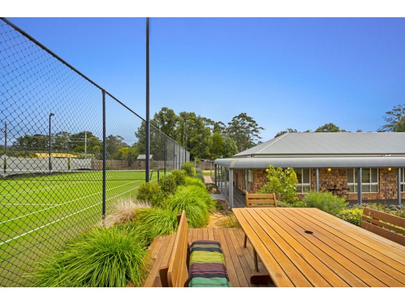 1 Berghofer Drive, Highfields QLD 4352