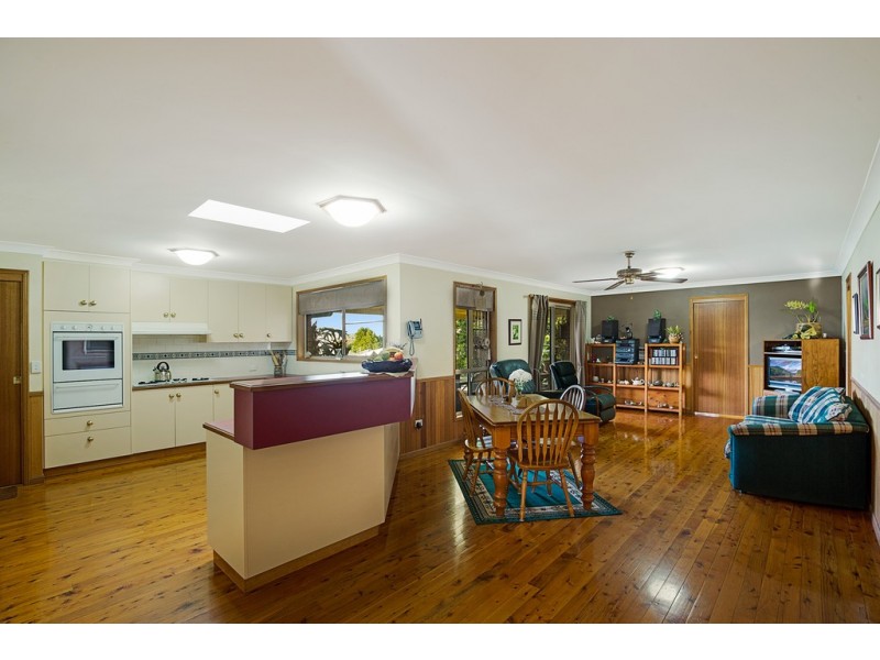 418 Mackenzie Street, Middle Ridge QLD 4350