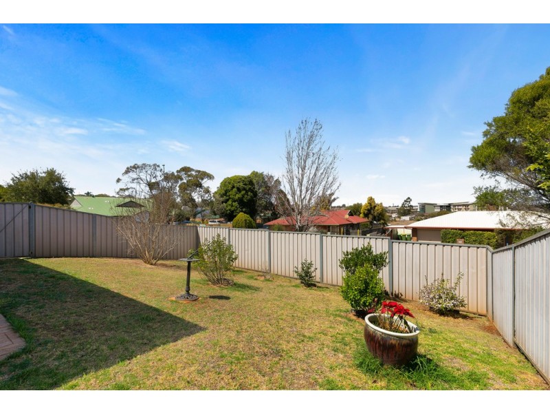 17 Liquidambar Street, Glenvale QLD 4350