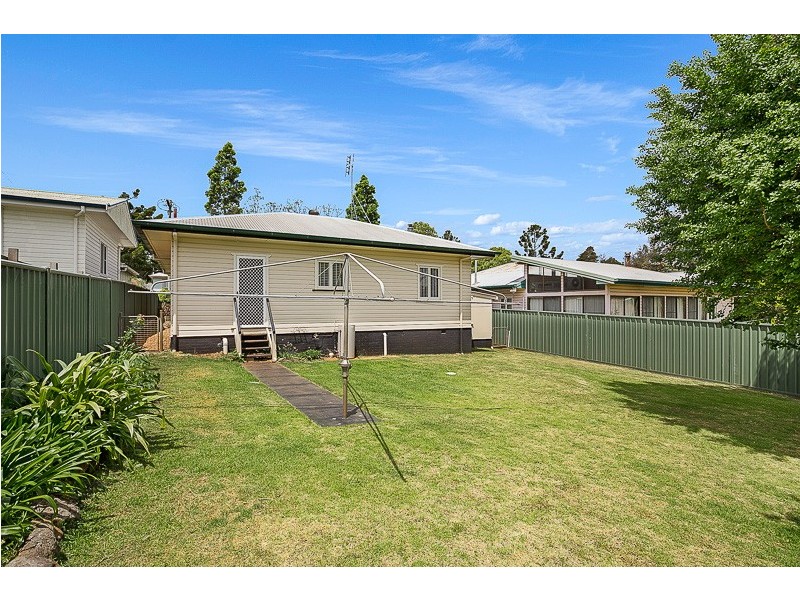 19 Suffolk Street, East Toowoomba QLD 4350