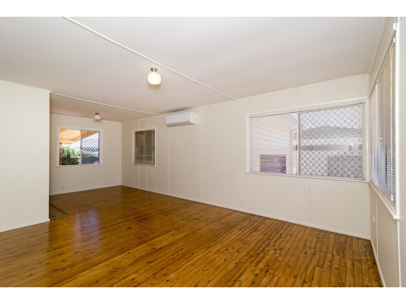 21 Cathro Street, Rockville QLD 4350