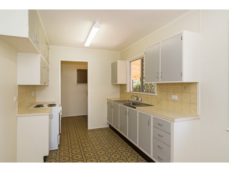 21 Cathro Street, Rockville QLD 4350