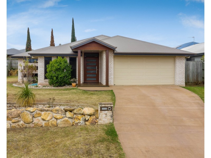 1 Punter Close, Glenvale QLD 4350