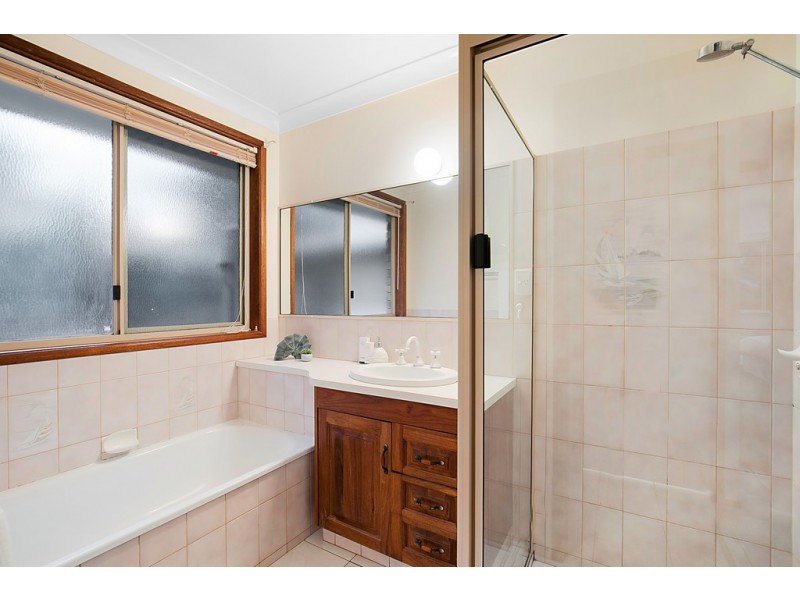 9 Lillian Court, Highfields QLD 4352