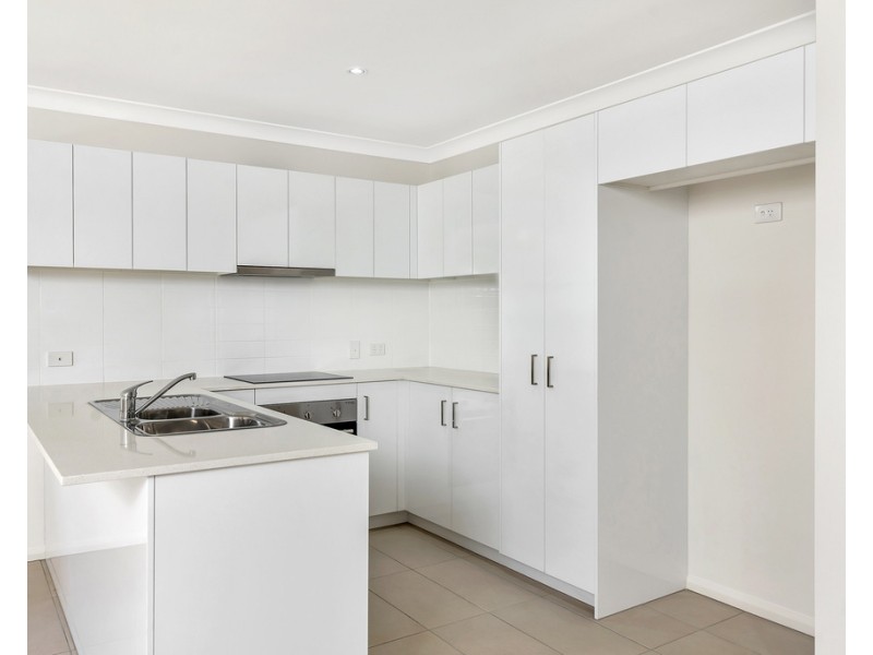 Unit 2/42 Carlin Street, Glenvale QLD 4350