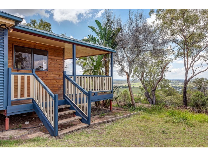 11 Nargoon Street, Meringandan West QLD 4352