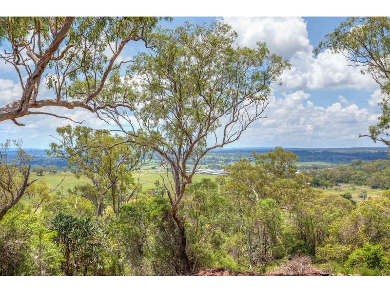 11 Nargoon Street, Meringandan West QLD 4352