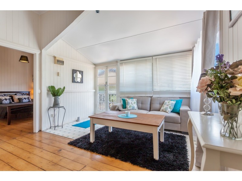 5 Bruntnell Street, Kearneys Spring QLD 4350