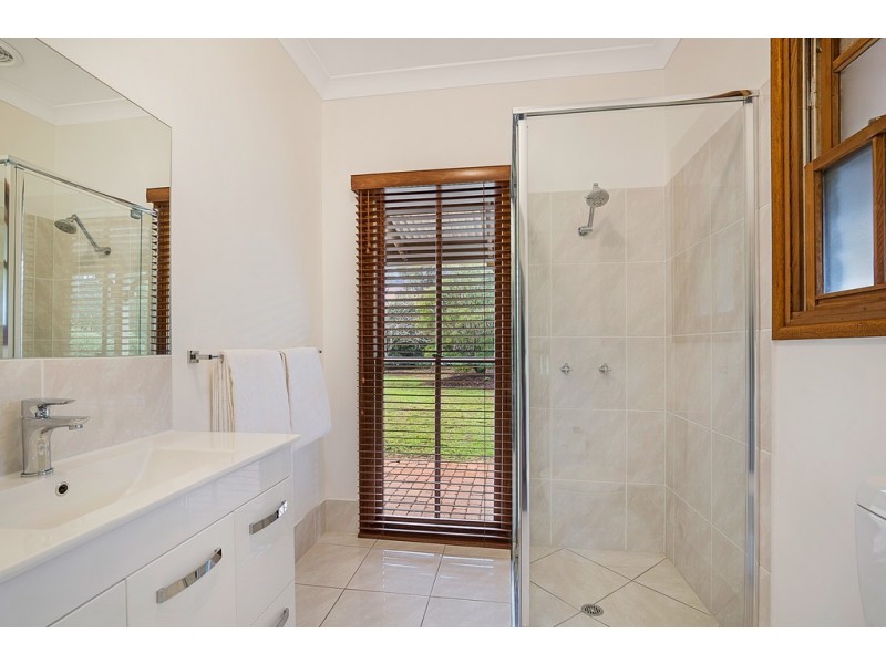 15 Ninderry Drive, Highfields QLD 4352