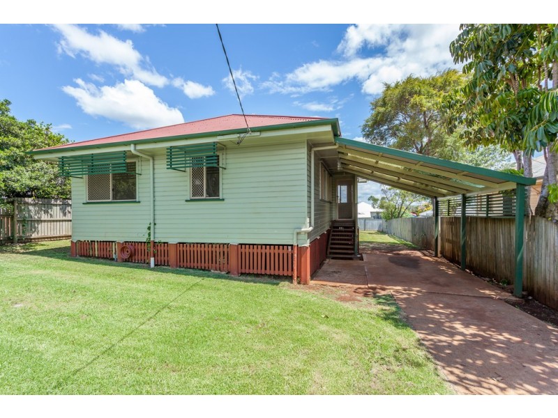 8 Walsh Street, Harlaxton QLD 4350