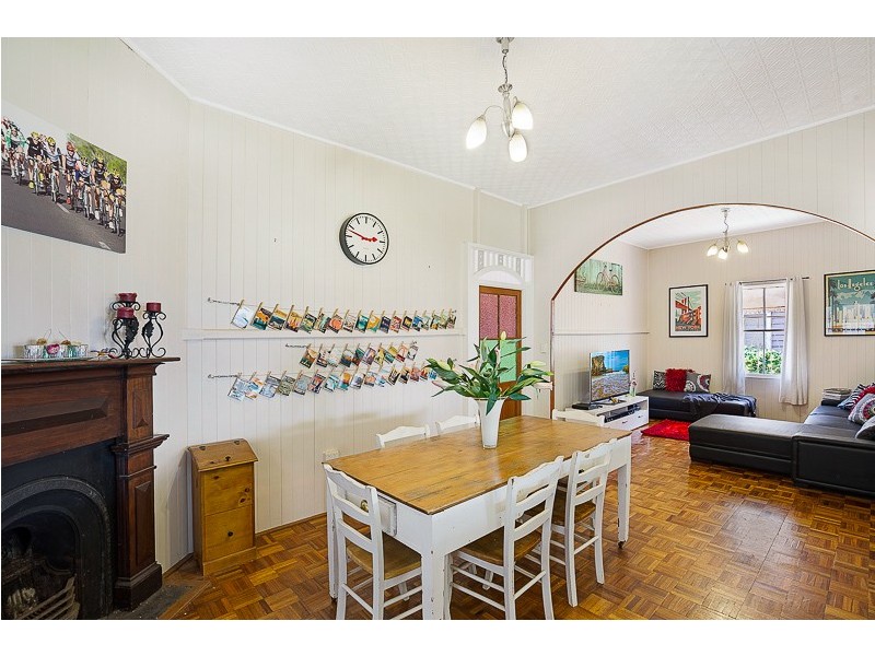 8 Peardon Street, South Toowoomba QLD 4350