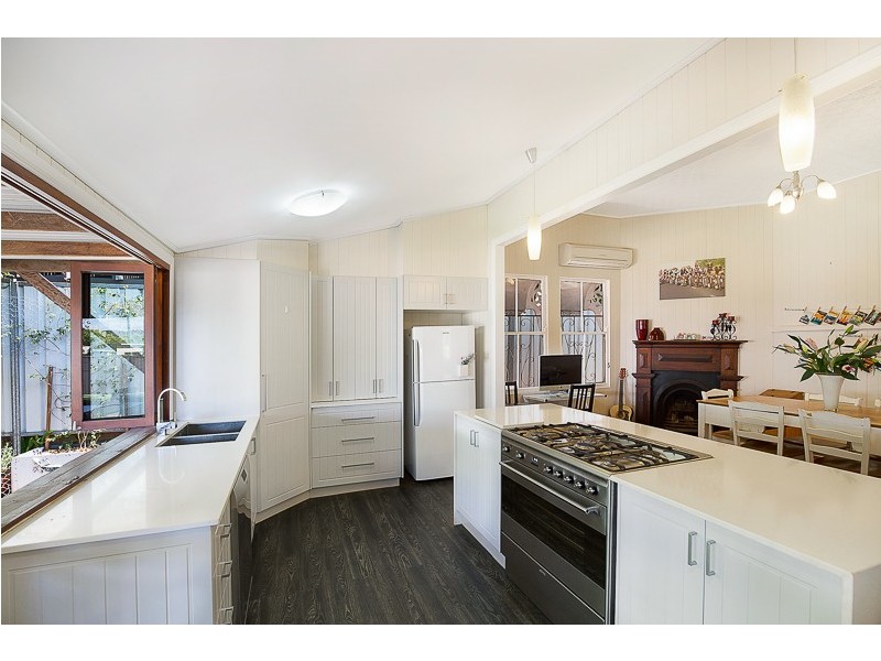 8 Peardon Street, South Toowoomba QLD 4350