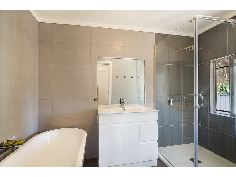 8 Peardon Street, South Toowoomba QLD 4350