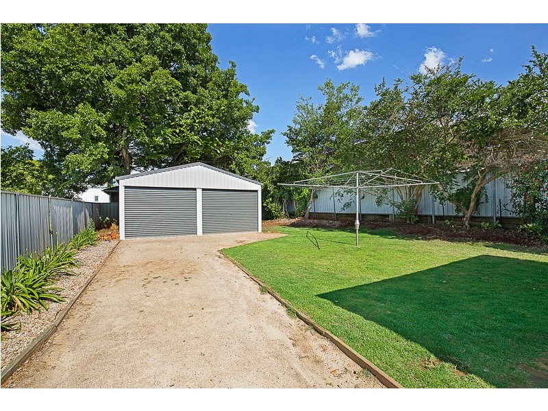 8 Peardon Street, South Toowoomba QLD 4350