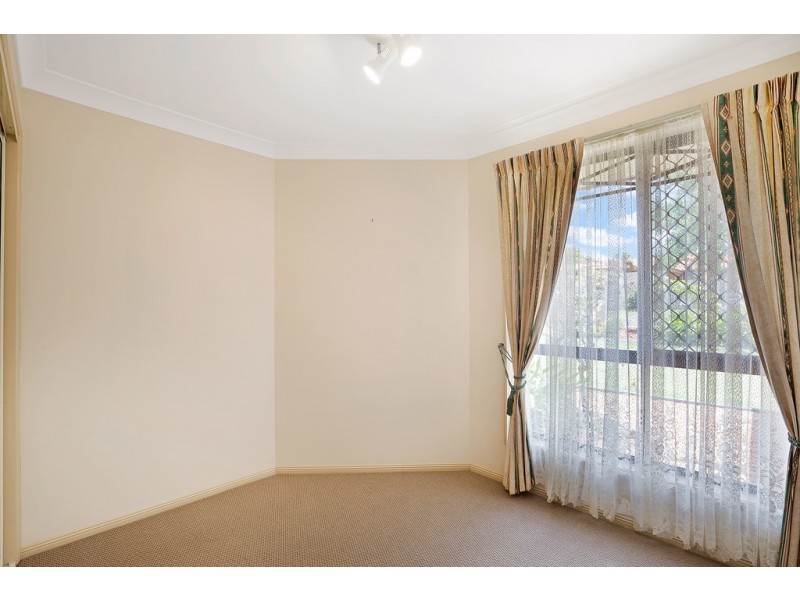 33 Fry Street, Middle Ridge QLD 4350