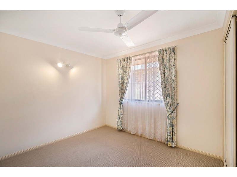 33 Fry Street, Middle Ridge QLD 4350