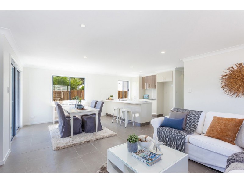 6 Swallow Court, Newtown QLD 4350