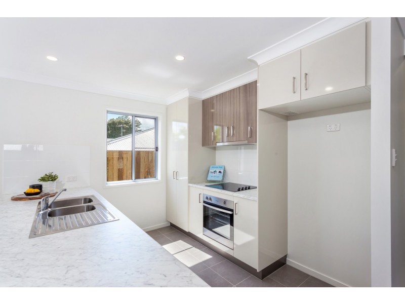 6 Swallow Court, Newtown QLD 4350