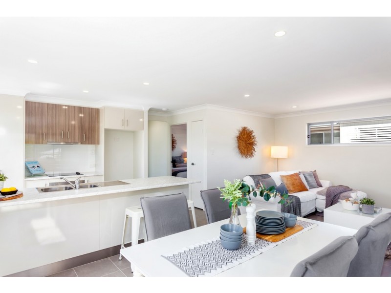 6 Swallow Court, Newtown QLD 4350