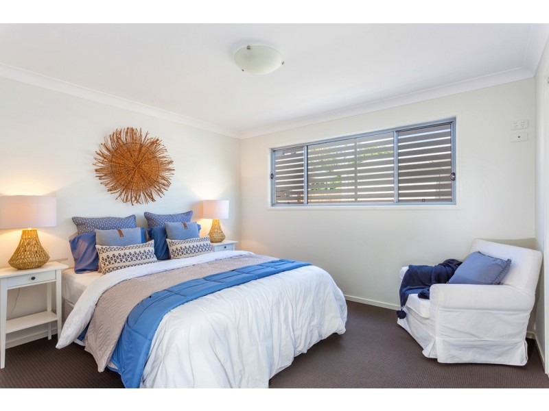 6 Swallow Court, Newtown QLD 4350